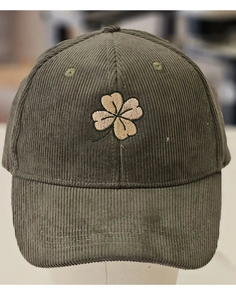 casquette en velours trèfle Côté Couture Broderie