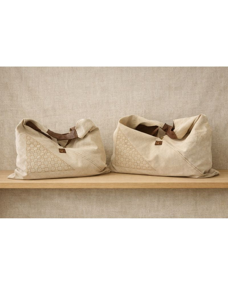 Sac Origami en Chanvre – Fait Main et Broderie Sashiko Côté Couture Broderie